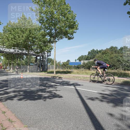 09.08.2026 - GEWOBA Citytriathlon Bremen Michael Burmester http://msf.ph/oto/9954626 09.08.2026 12:08:08 Radfahren 671, 787 meine-sportfotos.de
