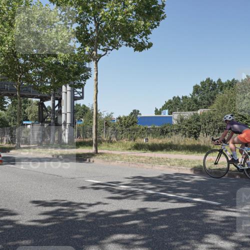 09.08.2026 - GEWOBA Citytriathlon Bremen Michael Burmester http://msf.ph/oto/9954657 09.08.2026 14:35:12 Radfahren 20, 37, 80, 192, 220, 236, 260, 284, 351, 362, 404 meine-sportfotos.de