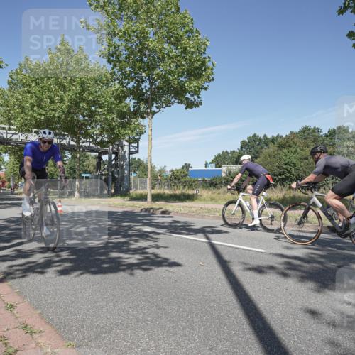 09.08.2026 - GEWOBA Citytriathlon Bremen Michael Burmester http://msf.ph/oto/9954705 09.08.2026 12:09:22 Radfahren 543, 621, 629, 675, 719, 819, 1121, 1124 meine-sportfotos.de