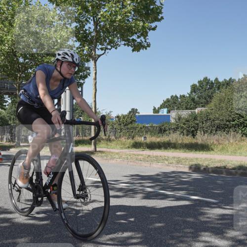 09.08.2026 - GEWOBA Citytriathlon Bremen Michael Burmester http://msf.ph/oto/9954716 09.08.2026 14:35:46 Radfahren 14, 39, 47, 147, 205, 271, 325, 334, 363, 453, 462, 527 meine-sportfotos.de