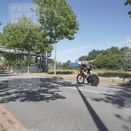 09.08.2026 - GEWOBA Citytriathlon Bremen Michael Burmester http://msf.ph/oto/9954750 09.08.2026 12:10:18 Radfahren 619, 633, 688, 729 meine-sportfotos.de