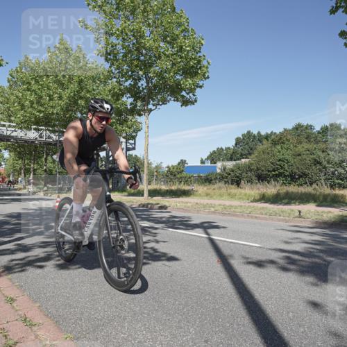 09.08.2026 - GEWOBA Citytriathlon Bremen Michael Burmester http://msf.ph/oto/9954802 09.08.2026 12:11:02 Radfahren 587, 641, 652, 669, 690, 714, 743, 766, 801, 810, 831 meine-sportfotos.de