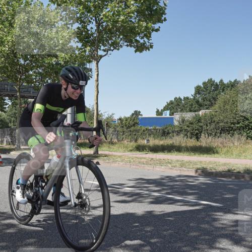 09.08.2026 - GEWOBA Citytriathlon Bremen Michael Burmester http://msf.ph/oto/9954876 09.08.2026 14:37:30 Radfahren 10, 87, 172, 203, 288, 290, 300, 305, 369, 385, 458 meine-sportfotos.de