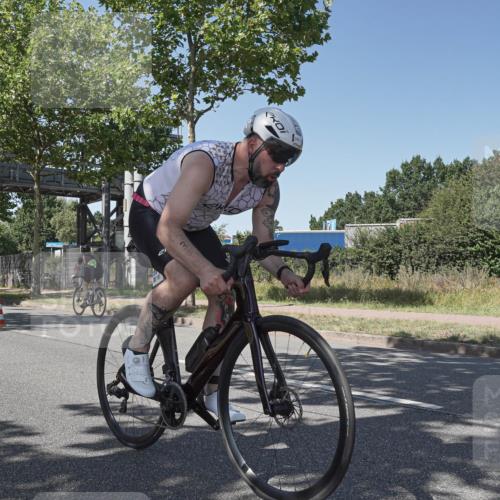 09.08.2026 - GEWOBA Citytriathlon Bremen Michael Burmester http://msf.ph/oto/9954899 09.08.2026 14:37:43 Radfahren 42, 203, 242, 288, 290, 305, 390, 400, 450, 458, 487 meine-sportfotos.de