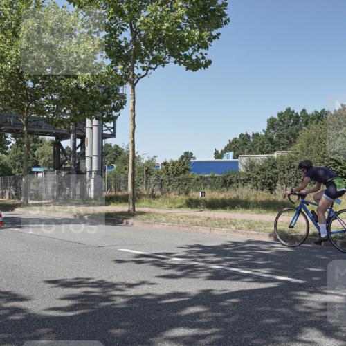 09.08.2026 - GEWOBA Citytriathlon Bremen Michael Burmester http://msf.ph/oto/9954931 09.08.2026 14:38:00 Radfahren 193, 202, 221, 266, 280, 292, 293, 306, 319, 335, 341, 344, 398, 400, 410, 434, 450, 454, 485, 521, 522 meine-sportfotos.de