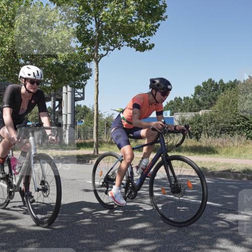 09.08.2026 - GEWOBA Citytriathlon Bremen Michael Burmester http://msf.ph/oto/9954941 09.08.2026 14:38:05 Radfahren 193, 202, 221, 266, 280, 292, 293, 297, 306, 314, 319, 330, 335, 341, 344, 398, 410, 434, 454, 485, 521, 522 meine-sportfotos.de