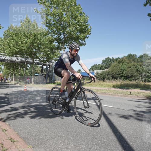 09.08.2026 - GEWOBA Citytriathlon Bremen Michael Burmester http://msf.ph/oto/9955190 09.08.2026 12:16:15 Radfahren 564, 611, 716, 726, 775, 855, 914, 955, 1117 meine-sportfotos.de