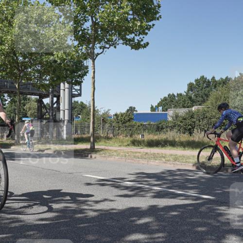 09.08.2026 - GEWOBA Citytriathlon Bremen Michael Burmester http://msf.ph/oto/9955203 09.08.2026 14:41:21 Radfahren 142, 199, 223, 231, 264, 368, 372, 422, 501 meine-sportfotos.de
