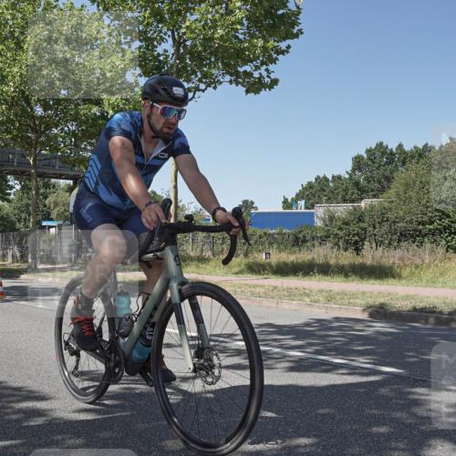 09.08.2026 - GEWOBA Citytriathlon Bremen Michael Burmester http://msf.ph/oto/9955251 09.08.2026 14:42:05 Radfahren 214, 252, 262, 379, 381, 397, 424, 437, 441, 467, 468 meine-sportfotos.de