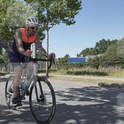 09.08.2026 - GEWOBA Citytriathlon Bremen Michael Burmester http://msf.ph/oto/9955259 09.08.2026 14:42:13 Radfahren 214, 252, 299, 379, 381, 397, 441, 467 meine-sportfotos.de