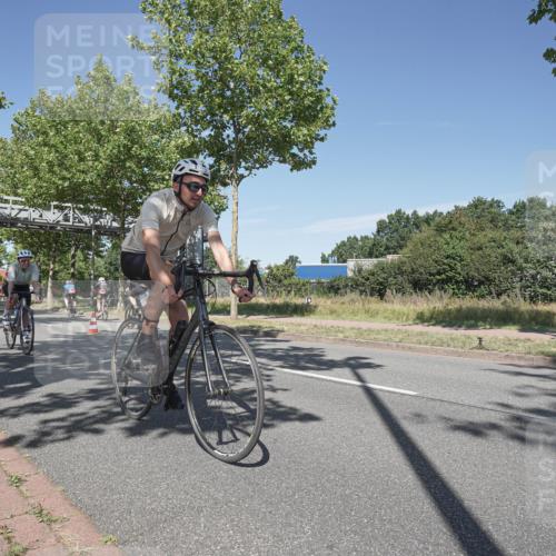 09.08.2026 - GEWOBA Citytriathlon Bremen Michael Burmester http://msf.ph/oto/9955293 09.08.2026 12:17:49 Radfahren 579, 609, 672, 901, 981, 1109, 1126, 1147 meine-sportfotos.de