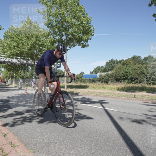 09.08.2026 - GEWOBA Citytriathlon Bremen Michael Burmester http://msf.ph/oto/9955421 09.08.2026 12:19:33 Radfahren 568, 603, 727, 748, 812, 820, 839, 861, 938, 1142, 1145, 1160 meine-sportfotos.de