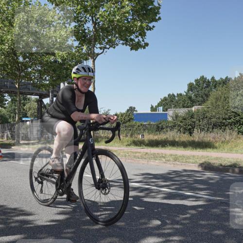 09.08.2026 - GEWOBA Citytriathlon Bremen Michael Burmester http://msf.ph/oto/9955424 09.08.2026 14:45:32 Radfahren 166, 219, 296, 380, 460, 474, 476, 499, 505 meine-sportfotos.de