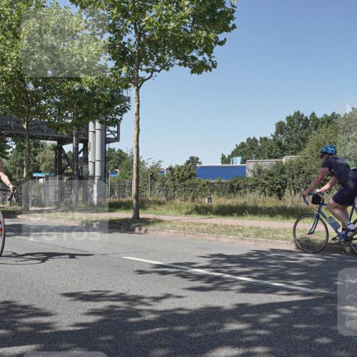 09.08.2026 - GEWOBA Citytriathlon Bremen Michael Burmester http://msf.ph/oto/9955444 09.08.2026 14:45:56 Radfahren 246, 248, 332, 367, 451, 465, 496, 524 meine-sportfotos.de