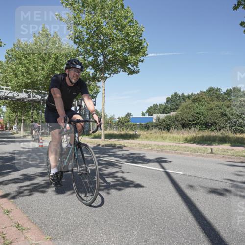 09.08.2026 - GEWOBA Citytriathlon Bremen Michael Burmester http://msf.ph/oto/9955460 09.08.2026 12:20:04 Radfahren 595, 625, 757, 788, 790, 798, 817, 823, 838, 923, 935, 1017, 1129 meine-sportfotos.de