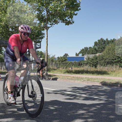 09.08.2026 - GEWOBA Citytriathlon Bremen Michael Burmester http://msf.ph/oto/9955476 09.08.2026 14:46:47 Radfahren 392, 414, 447, 483, 488, 497, 506 meine-sportfotos.de