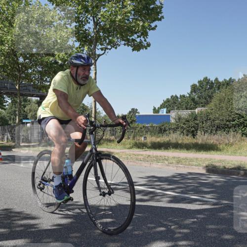 09.08.2026 - GEWOBA Citytriathlon Bremen Michael Burmester http://msf.ph/oto/9955491 09.08.2026 14:47:06 Radfahren 298, 414, 461, 464 meine-sportfotos.de