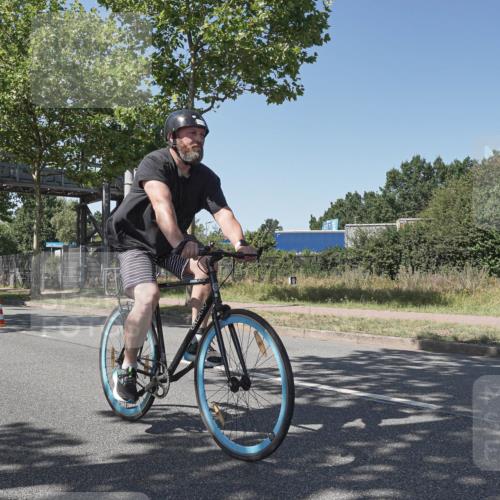 09.08.2026 - GEWOBA Citytriathlon Bremen Michael Burmester http://msf.ph/oto/9955515 09.08.2026 14:48:01 Radfahren 366, 459, 492 meine-sportfotos.de