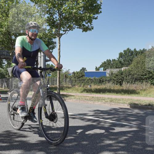 09.08.2026 - GEWOBA Citytriathlon Bremen Michael Burmester http://msf.ph/oto/9955537 09.08.2026 14:49:24 Radfahren 408 meine-sportfotos.de