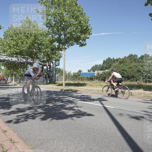 09.08.2026 - GEWOBA Citytriathlon Bremen Michael Burmester http://msf.ph/oto/9955558 09.08.2026 12:21:05 Radfahren 560, 562, 628, 637, 639, 644, 668, 678, 889, 911, 912, 968, 979, 1110, 1132 meine-sportfotos.de