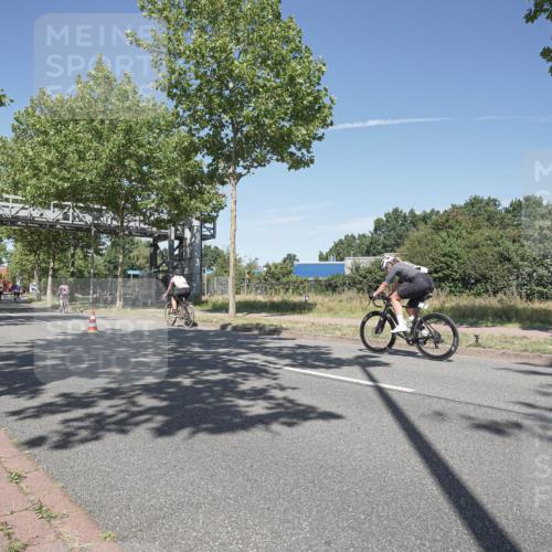 09.08.2026 - GEWOBA Citytriathlon Bremen Michael Burmester http://msf.ph/oto/9955560 09.08.2026 12:21:05 Radfahren 560, 562, 628, 637, 639, 644, 668, 678, 889, 911, 912, 968, 979, 1110, 1132 meine-sportfotos.de