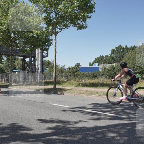09.08.2026 - GEWOBA Citytriathlon Bremen Michael Burmester http://msf.ph/oto/9955569 09.08.2026 14:53:30 Radfahren 498 meine-sportfotos.de