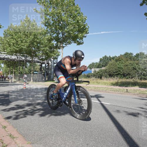 09.08.2026 - GEWOBA Citytriathlon Bremen Michael Burmester http://msf.ph/oto/9955582 09.08.2026 12:21:29 Radfahren 596, 667, 731, 737, 902 meine-sportfotos.de