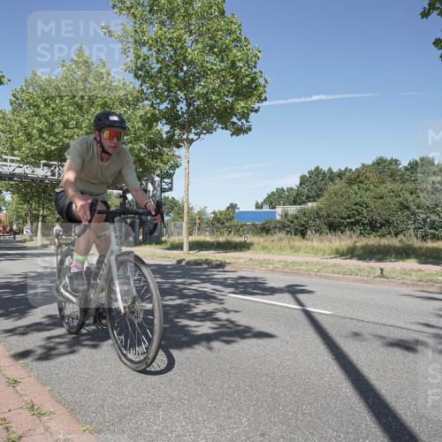 09.08.2026 - GEWOBA Citytriathlon Bremen Michael Burmester http://msf.ph/oto/9955593 09.08.2026 12:21:48 Radfahren 604, 626, 759, 768, 796, 834, 876, 885, 998, 1111, 1156 meine-sportfotos.de