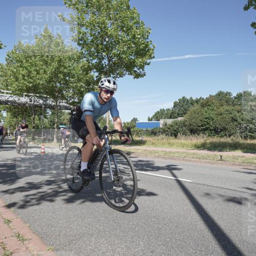09.08.2026 - GEWOBA Citytriathlon Bremen Michael Burmester http://msf.ph/oto/9955609 09.08.2026 12:22:06 Radfahren 541, 559, 571, 604, 623, 687, 695, 896, 953, 954, 1102, 1114, 1139, 1154 meine-sportfotos.de
