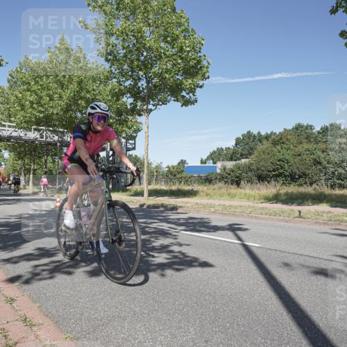 09.08.2026 - GEWOBA Citytriathlon Bremen Michael Burmester http://msf.ph/oto/9955667 09.08.2026 12:23:17 Radfahren 572, 577, 612, 782, 840, 871, 888, 898, 972, 976, 996, 1123, 1136 meine-sportfotos.de