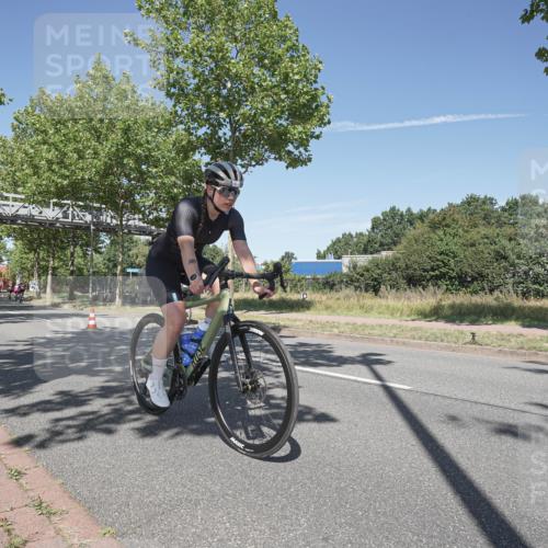09.08.2026 - GEWOBA Citytriathlon Bremen Michael Burmester http://msf.ph/oto/9955669 09.08.2026 12:23:19 Radfahren 572, 577, 612, 782, 840, 871, 888, 898, 972, 976, 996, 1123 meine-sportfotos.de
