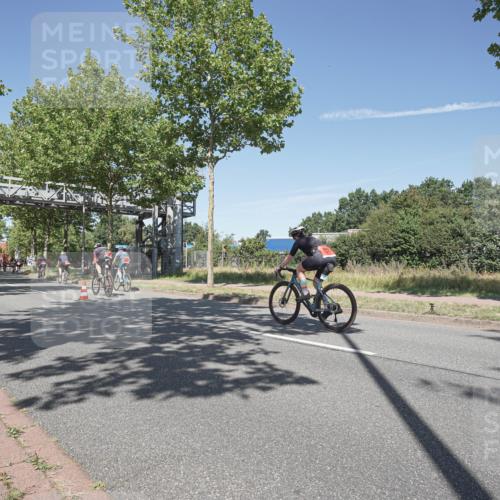 09.08.2026 - GEWOBA Citytriathlon Bremen Michael Burmester http://msf.ph/oto/9955740 09.08.2026 12:25:08 Radfahren 548, 602, 711, 858, 859, 899, 991, 1104, 1140 meine-sportfotos.de