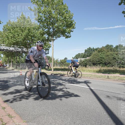 09.08.2026 - GEWOBA Citytriathlon Bremen Michael Burmester http://msf.ph/oto/9955764 09.08.2026 12:25:40 Radfahren 578, 649, 702, 718, 743, 774, 779, 789, 810, 848, 936, 944, 982, 1010, 1122, 1125 meine-sportfotos.de