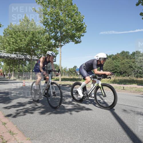 09.08.2026 - GEWOBA Citytriathlon Bremen Michael Burmester http://msf.ph/oto/9955784 09.08.2026 12:26:09 Radfahren 543, 635, 643, 700, 740, 927, 941, 957, 989, 997 meine-sportfotos.de
