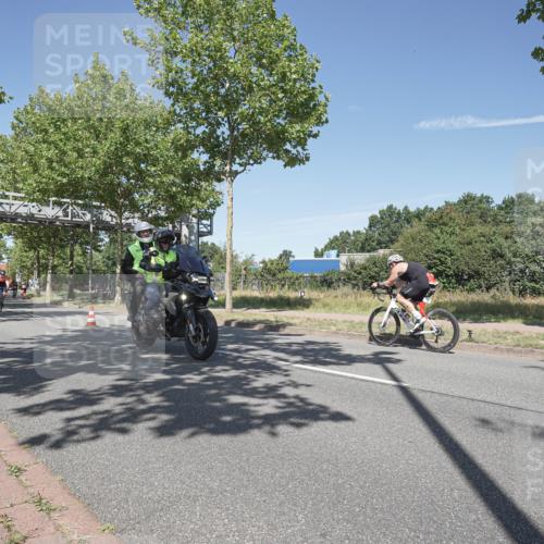 09.08.2026 - GEWOBA Citytriathlon Bremen Michael Burmester http://msf.ph/oto/9955832 09.08.2026 12:27:26 Radfahren 587, 597, 630, 669, 712, 714, 732, 881 meine-sportfotos.de