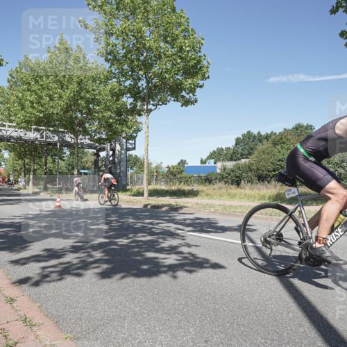 09.08.2026 - GEWOBA Citytriathlon Bremen Michael Burmester http://msf.ph/oto/9955838 09.08.2026 12:27:33 Radfahren 587, 597, 630, 669, 712, 714, 729, 732, 801, 854, 881, 904 meine-sportfotos.de