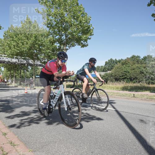 09.08.2026 - GEWOBA Citytriathlon Bremen Michael Burmester http://msf.ph/oto/9955896 09.08.2026 12:28:54 Radfahren 556, 563, 658, 688, 691, 703, 764, 795, 843, 878, 969 meine-sportfotos.de
