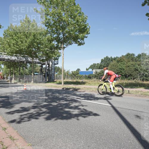 09.08.2026 - GEWOBA Citytriathlon Bremen Michael Burmester http://msf.ph/oto/9955917 09.08.2026 12:29:26 Radfahren 551, 575, 632, 724, 791, 811, 835, 905 meine-sportfotos.de
