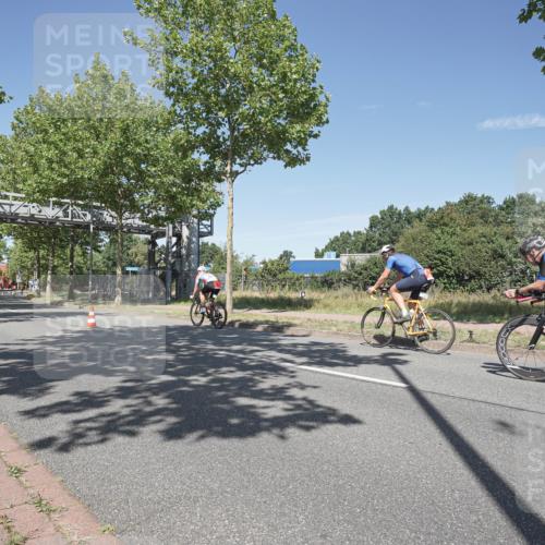 09.08.2026 - GEWOBA Citytriathlon Bremen Michael Burmester http://msf.ph/oto/9955920 09.08.2026 12:29:32 Radfahren 575, 642, 697, 724, 811, 825, 905, 999 meine-sportfotos.de