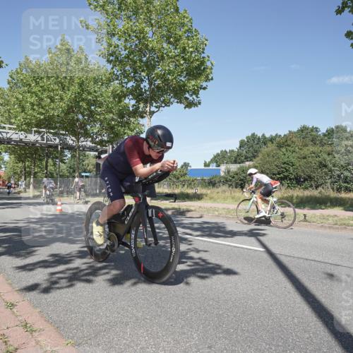 09.08.2026 - GEWOBA Citytriathlon Bremen Michael Burmester http://msf.ph/oto/9955958 09.08.2026 12:30:27 Radfahren 544, 591, 605, 677, 683, 746, 747, 959, 993, 1116, 1117, 1149 meine-sportfotos.de