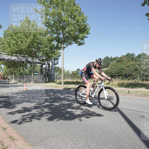 09.08.2026 - GEWOBA Citytriathlon Bremen Michael Burmester http://msf.ph/oto/9956012 09.08.2026 12:31:56 Radfahren 735, 799, 883 meine-sportfotos.de