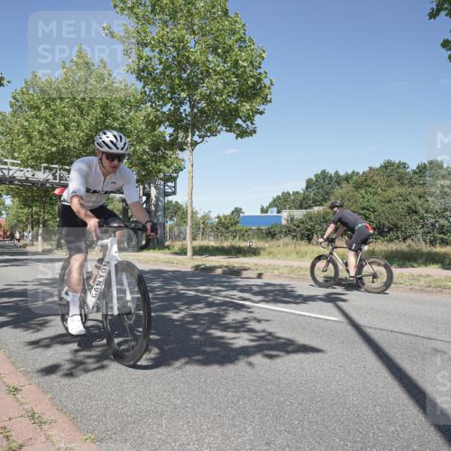 09.08.2026 - GEWOBA Citytriathlon Bremen Michael Burmester http://msf.ph/oto/9956033 09.08.2026 12:32:48 Radfahren 636, 875, 921, 983, 1008, 1137 meine-sportfotos.de