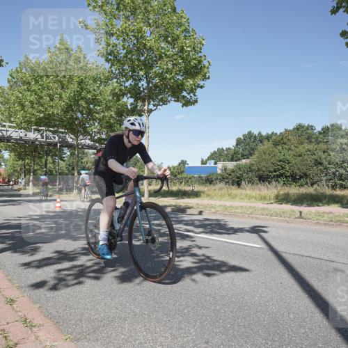 09.08.2026 - GEWOBA Citytriathlon Bremen Michael Burmester http://msf.ph/oto/9956035 09.08.2026 12:32:50 Radfahren 636, 875, 921, 983, 1008, 1137 meine-sportfotos.de