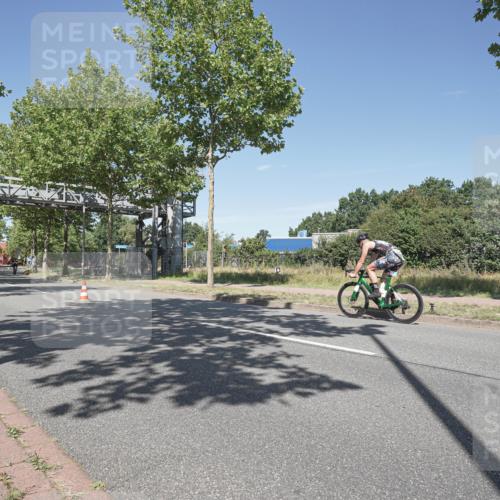 09.08.2026 - GEWOBA Citytriathlon Bremen Michael Burmester http://msf.ph/oto/9956041 09.08.2026 12:33:10 Radfahren 582, 930, 1006, 1016 meine-sportfotos.de