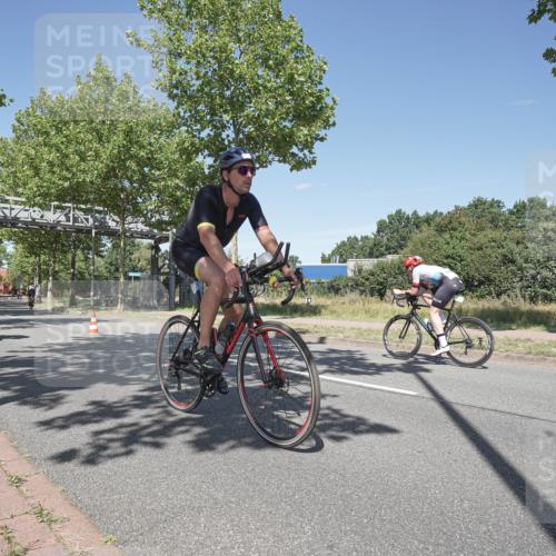 09.08.2026 - GEWOBA Citytriathlon Bremen Michael Burmester http://msf.ph/oto/9956059 09.08.2026 12:33:40 Radfahren 583, 615, 648, 679, 717, 750, 784, 880, 1006, 1133 meine-sportfotos.de