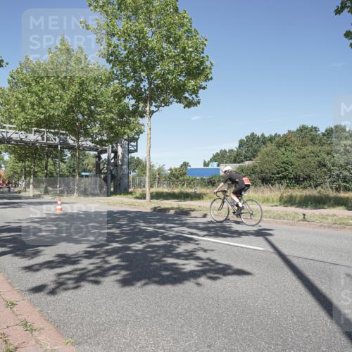 09.08.2026 - GEWOBA Citytriathlon Bremen Michael Burmester http://msf.ph/oto/9956069 09.08.2026 12:33:57 Radfahren 655, 750, 877, 914, 932, 1158 meine-sportfotos.de