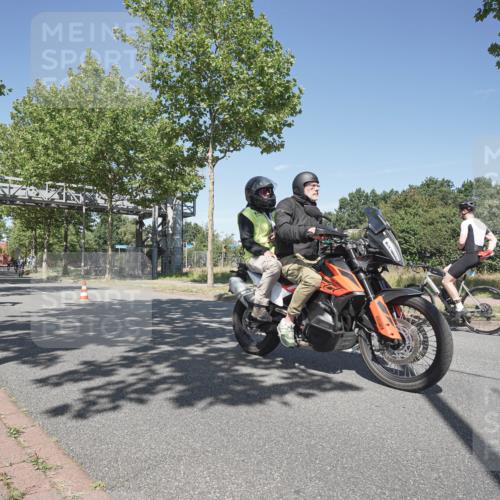 09.08.2026 - GEWOBA Citytriathlon Bremen Michael Burmester http://msf.ph/oto/9956076 09.08.2026 12:34:07 Radfahren 545, 655, 877, 914, 932, 1015, 1143, 1158 meine-sportfotos.de