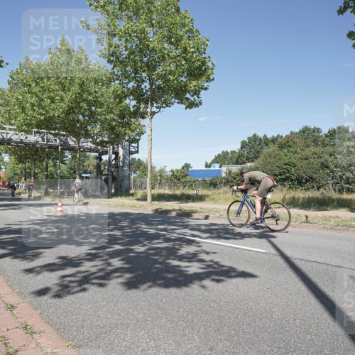 09.08.2026 - GEWOBA Citytriathlon Bremen Michael Burmester http://msf.ph/oto/9956087 09.08.2026 12:34:23 Radfahren 569, 611, 733, 808, 1013, 1130, 1143, 1160 meine-sportfotos.de