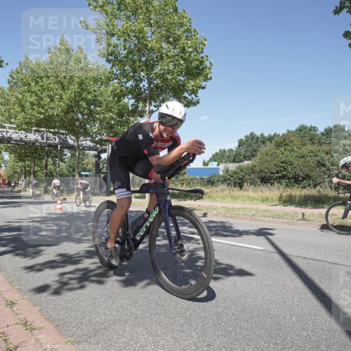 09.08.2026 - GEWOBA Citytriathlon Bremen Michael Burmester http://msf.ph/oto/9956099 09.08.2026 12:34:41 Radfahren 557, 628, 716, 726, 757, 808, 855, 939 meine-sportfotos.de