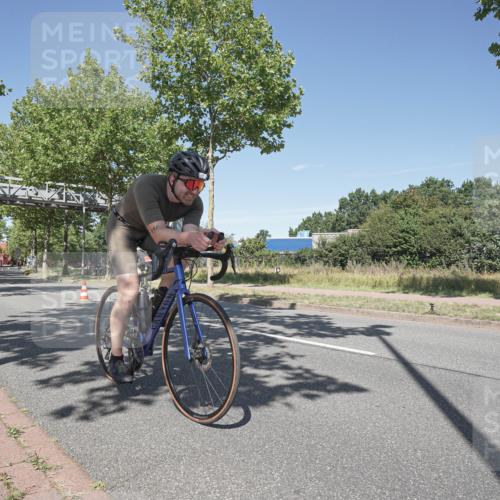 09.08.2026 - GEWOBA Citytriathlon Bremen Michael Burmester http://msf.ph/oto/9956114 09.08.2026 12:35:08 Radfahren 555, 574, 598, 624, 638, 778, 807, 846 meine-sportfotos.de